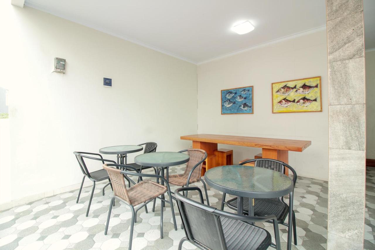 Oyo 396 Tibrae Residence Syariah Лембанг Экстерьер фото